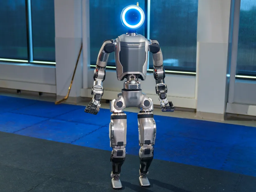 عکس ربات انسان نما Atlas